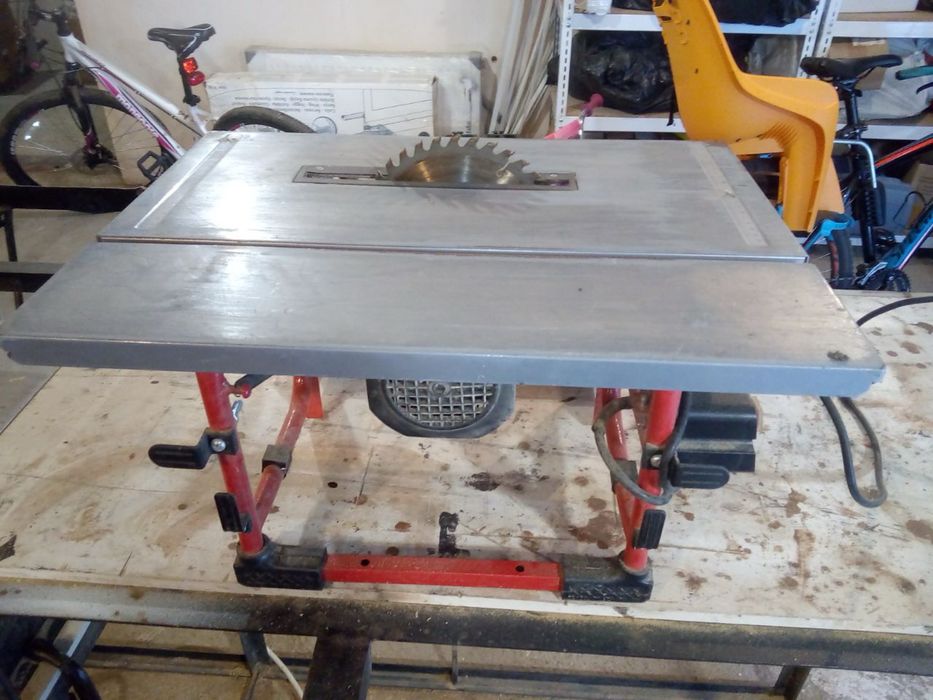 Продам пилу циркулярную Einhell TC-TS 200