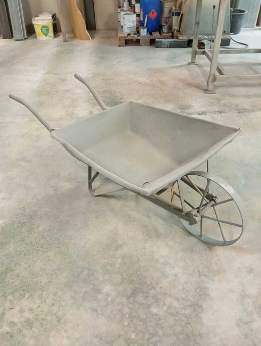 Carro mão para decoração