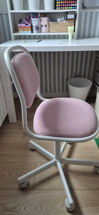 Dwa krzesła obrotowe dziecięce Ikea Orfjall