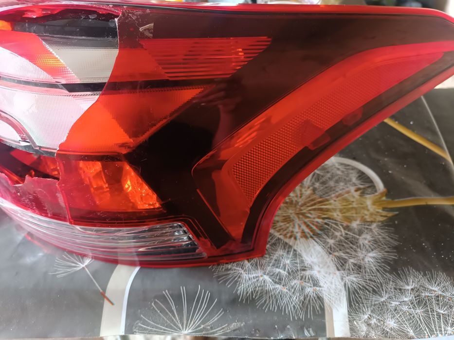 Задний стоп на Аутлендер