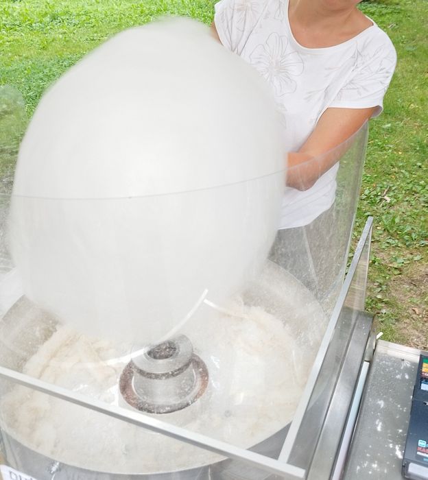 Maszyna, wózek do waty cukrowej i popcornu na wynajem - z obsługą