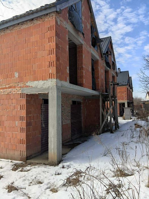 Продам дуплекс в Іванковичах