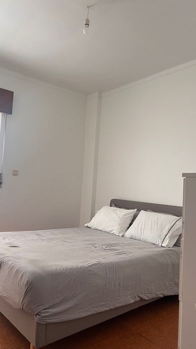 Quarto para arrendar