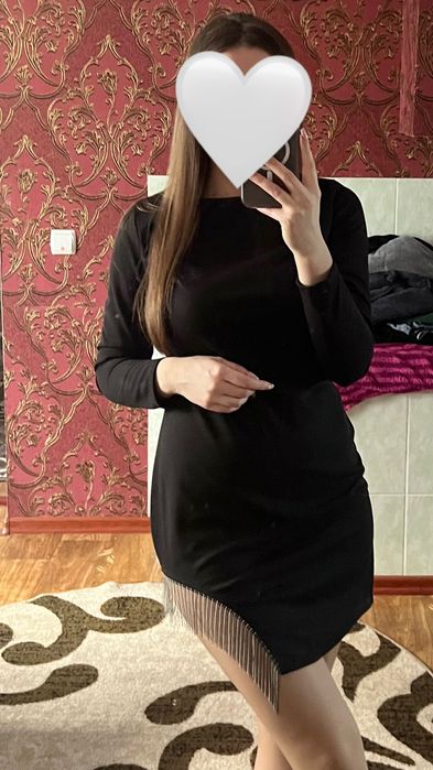 Сукні,костюм,піджак розмір s-m ,всі одягались 1 раз ,стан ідеальний