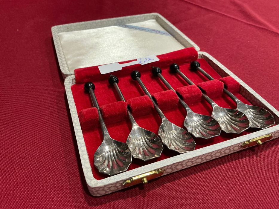 Conjunto de 6 colheres de café casquinha 10 cm .anuncios abaixo