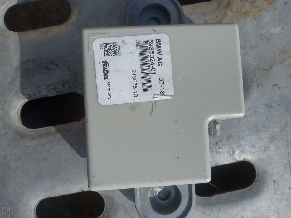 wzmacniacz anteny moduł bmw serii 5  6generacji [F10,F11]