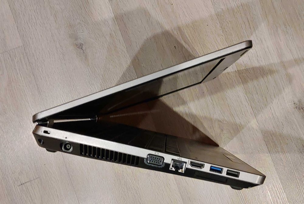 Ноутбук HP ProBook 4530S 15.6" / i5-2450M / 6GB / 120GB SSD