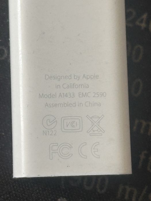 Oryginalna przejściówka Apple A1433 (MD463ZM/A)