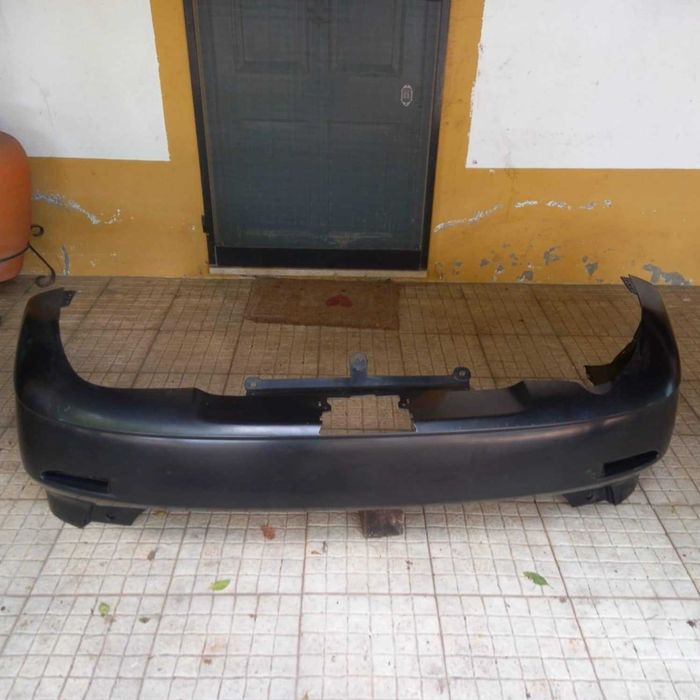 Parachoques traseiro novo Mazda 5