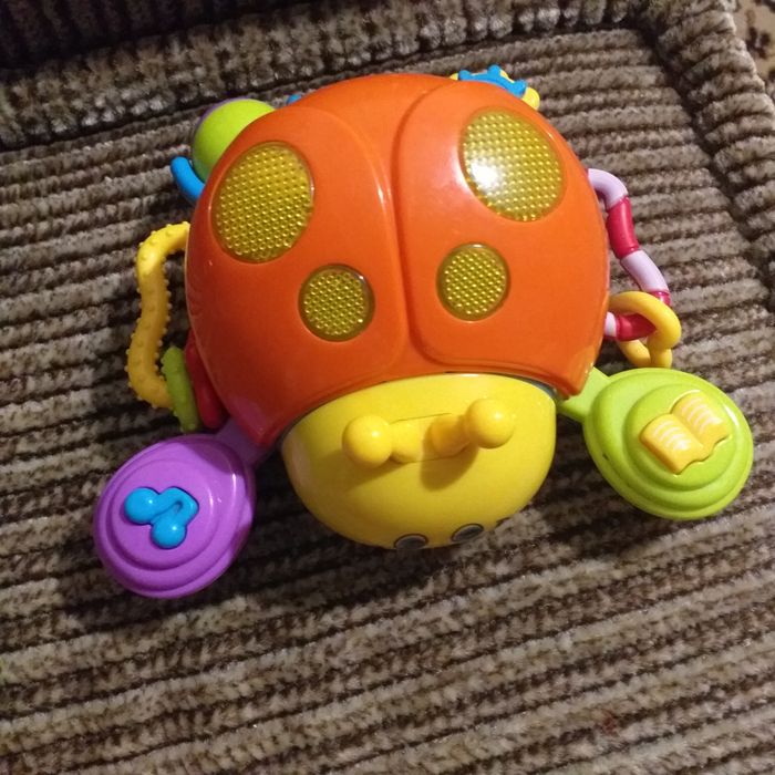 Інтерактивна розвиваюча музична  іграшка