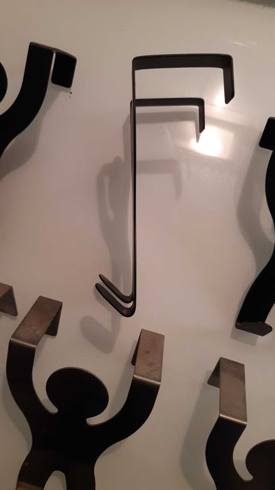 Cabides de porta com bonecos