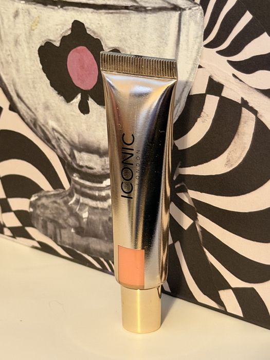 ICONIC London Sheer Blush Rose Riot - róż w płynie