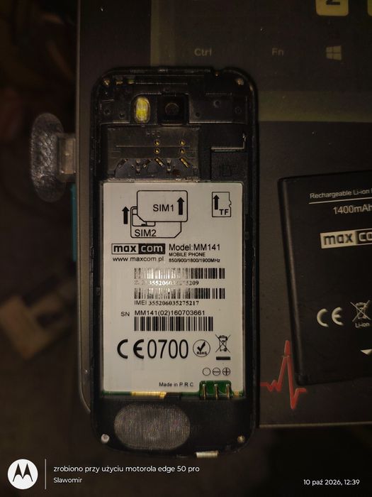 Telefon max com MM141 z aparatem