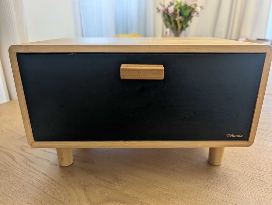 Chlebak HOMLA (praktycznie jak nowy)