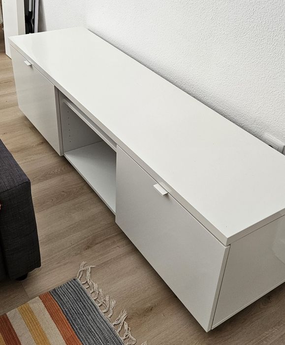 Móvel TV IKEA Byas - Branco