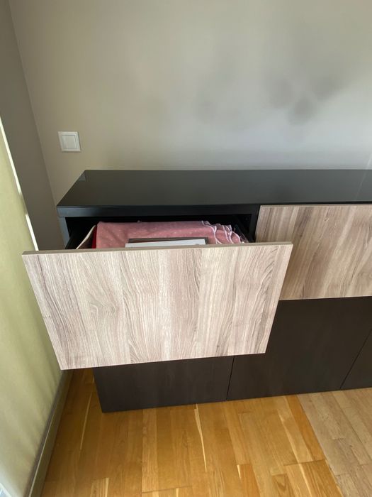 Aparador/ mesa de jantar/ cadeiras