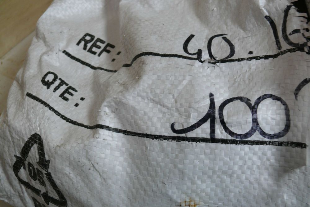 Peça em ferro para suporte de molas