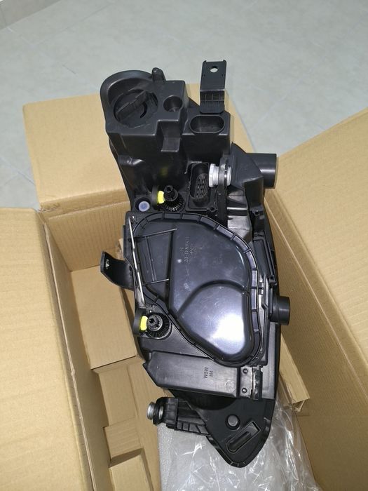 Farol principal direito seat ibiza 6J5-6P1