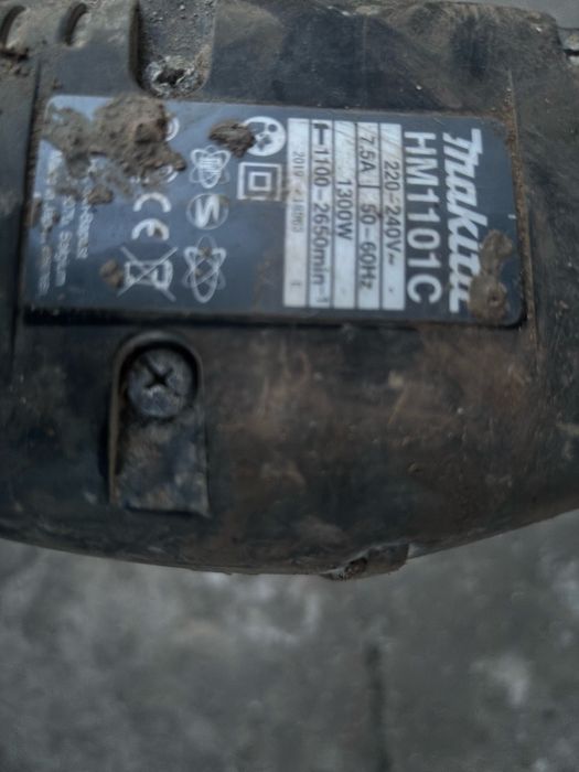 Młot udarowy MAKITA HM1101C