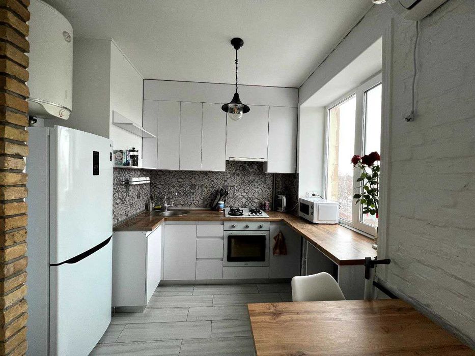 Продаж квартири з ремонтом в Центрі Соборний парк