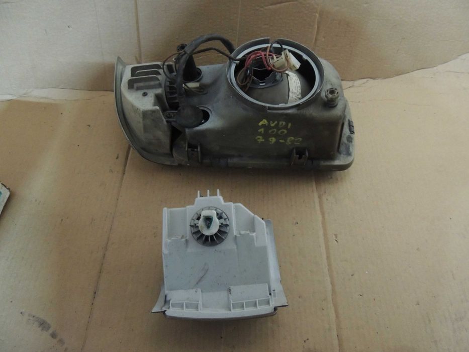 Lampa przednia prawa europejska Audi 100 C2 LIFT 79,80,81,82
