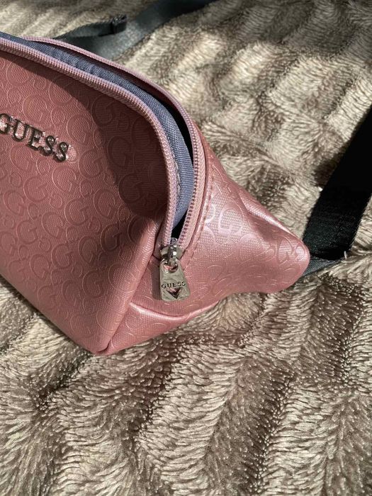Сумка бананка Guess