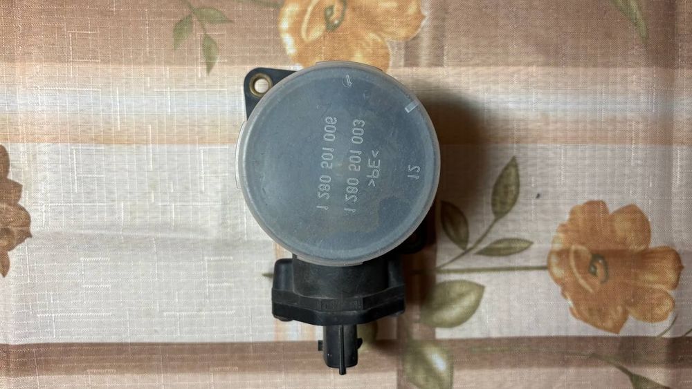 Датчик масової витрати повітря (ДМРВ) Bosch 
Сумісність: Використовуєт