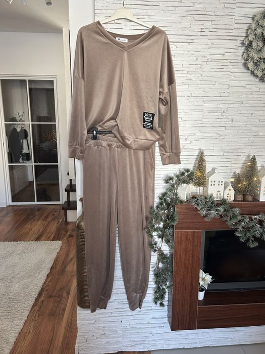 Dres damski M L XL 2XL komplet welurowy z bluza w serek naszywką