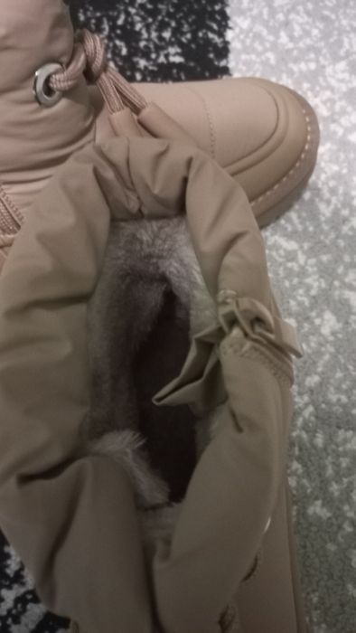 Зимові ботінки для дівчинки