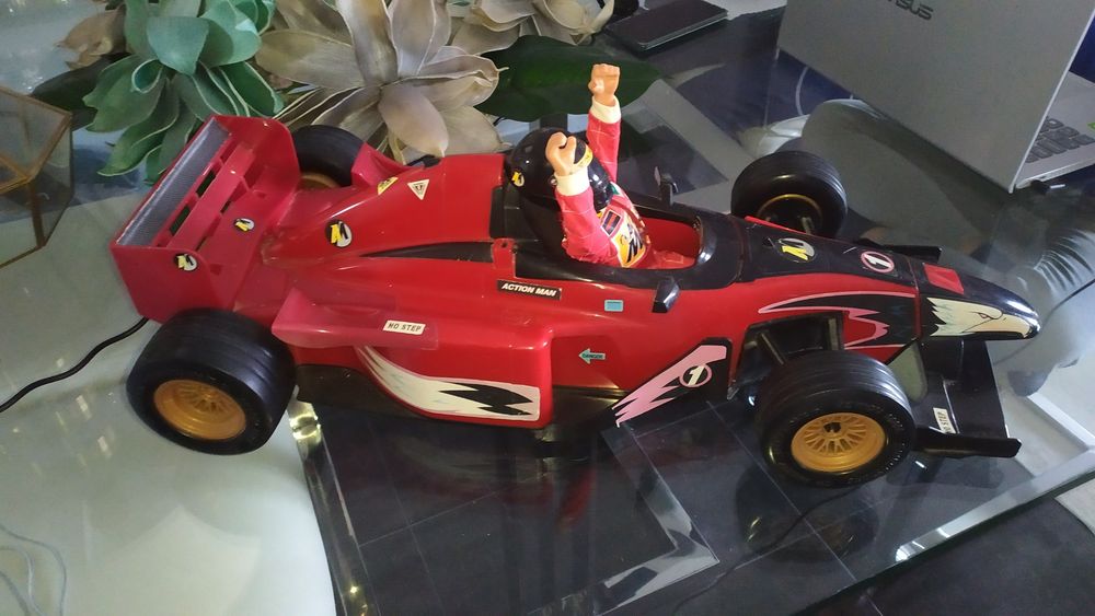 Action man fórmula 1  boneco + carro de 67 cm
