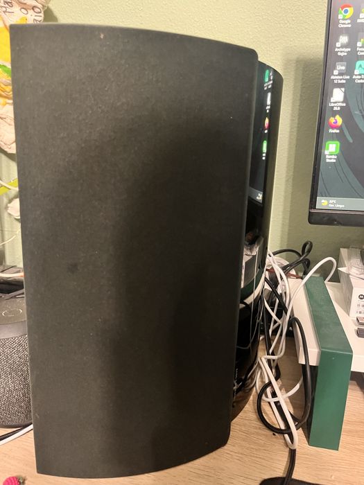 Colunas Bang & Olufsen (B&O) BeoLab 4000 Speakers