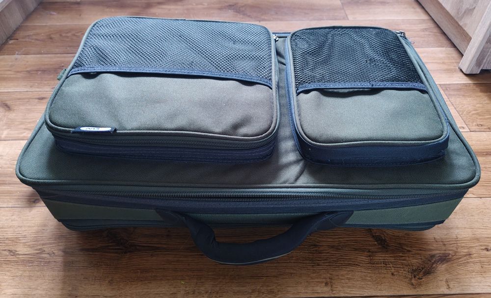 Torba organizer ze stolikiem NGT Carp Bivvy Table System 2

Na sprzedaż praktyczny i bardzo funkcjonalny zestaw NGT Carp Bivvy Table System 2 – idealn