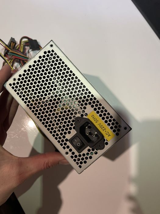 Блок живлення EE-ATX-420W-E22 420W