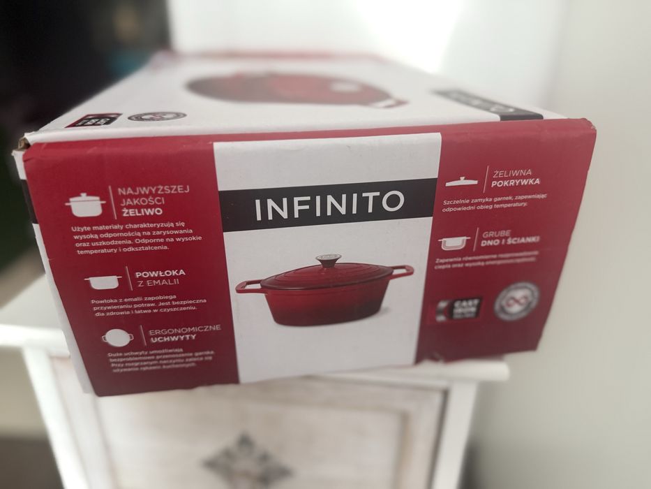 MG home NOWA brytfanna żeliwna Infinito 3,9l 28cm