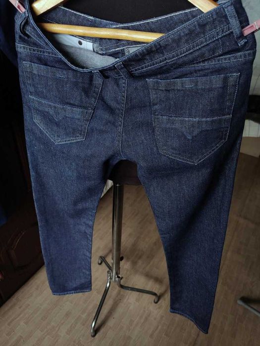 Джинсы Diesel Thommer jeans Italy W32 stretch dark blue.