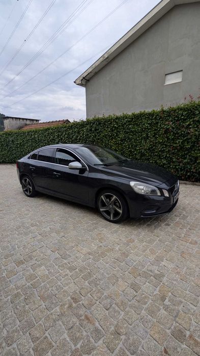 VOLVO S60 R design