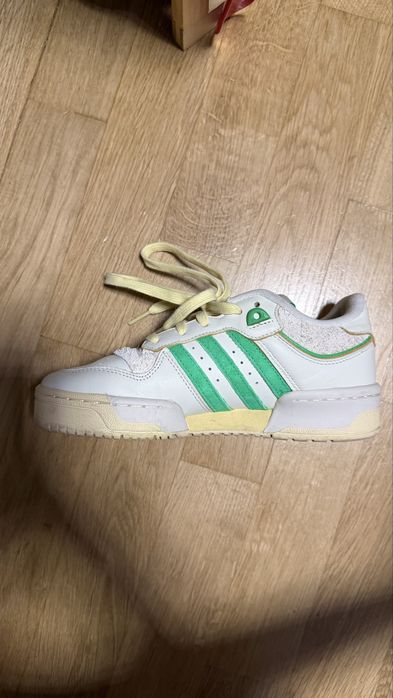 Кросівки/кеди adidas Originals Rivalry 86 Low