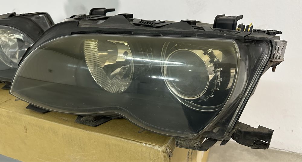 Faróis Xenon Bmw E46 sedan + E46 Touring de 2001 a 2005