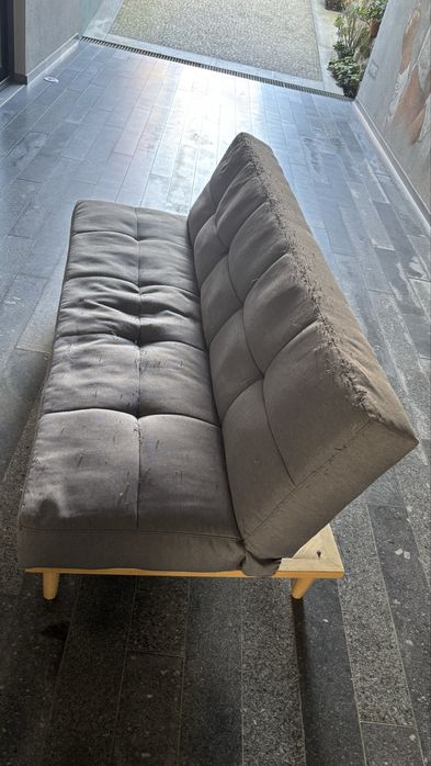 Sofá-cama confortável