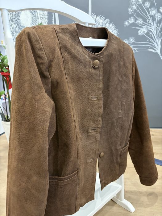 Замшева кроп куртка у стилі «бажане» з підплічниками M-L