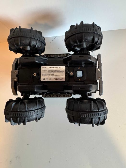 Auto rc amfibia zdalniesterowany 4x4 sivqike bg028 gesty led 2 baterie