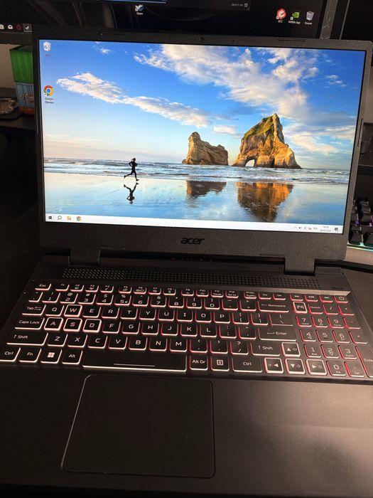 Gaimingowy laptop Acer Nitro 5 i7-12650H RTX3050