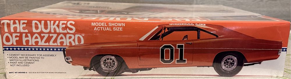 Сбоона модель Dodge Charger