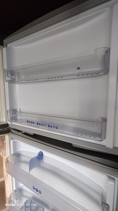 Широкий вместительный холодильник   Whirlpool No Frost , высота 187 см