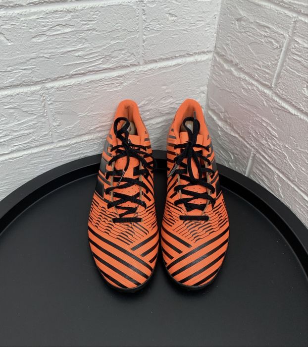 Футбольная обувь adidas оригинал 40.5р сороконожки бампы