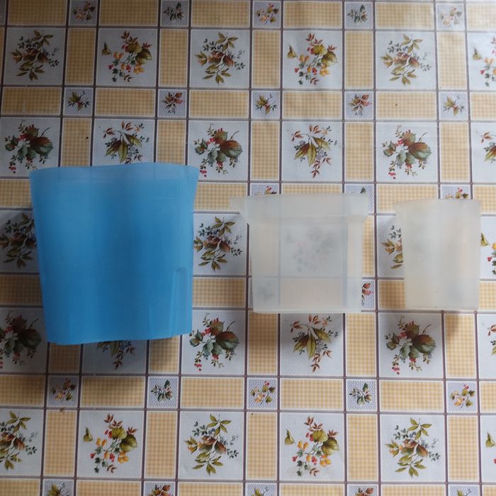 Стаканчик мерный,ложечка к хлебопечке