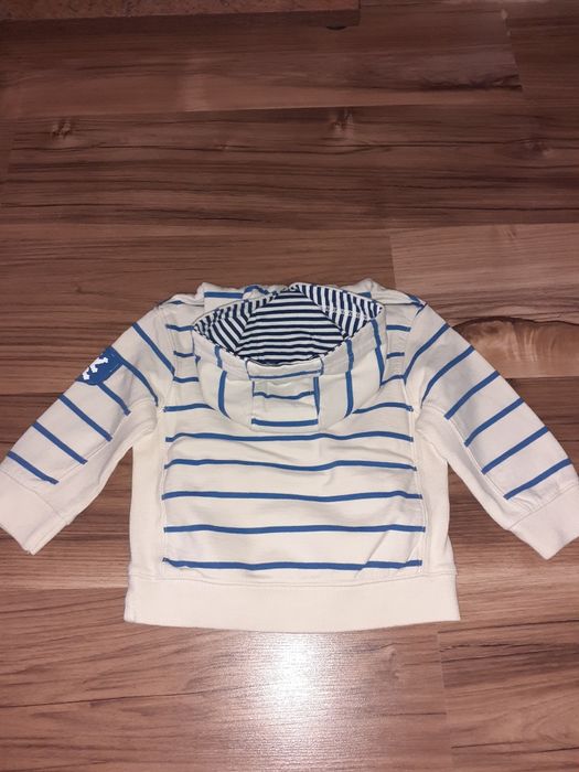Bluza dresowa z kapturem jak nowa 74/80