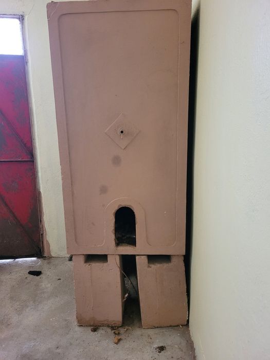 Depósito para vinho em cimento