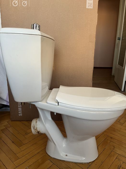 Унітаз + бачок+кришка