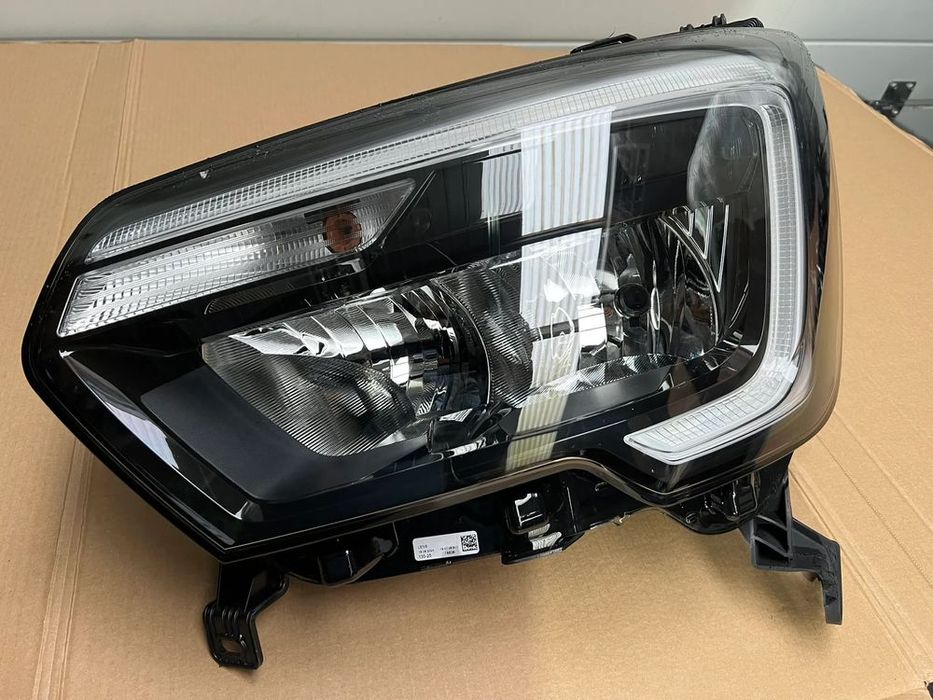 Renault Master IV 4 lampa przednia lewa bdb WSZYSTKIE CZĘŚCI MASTER